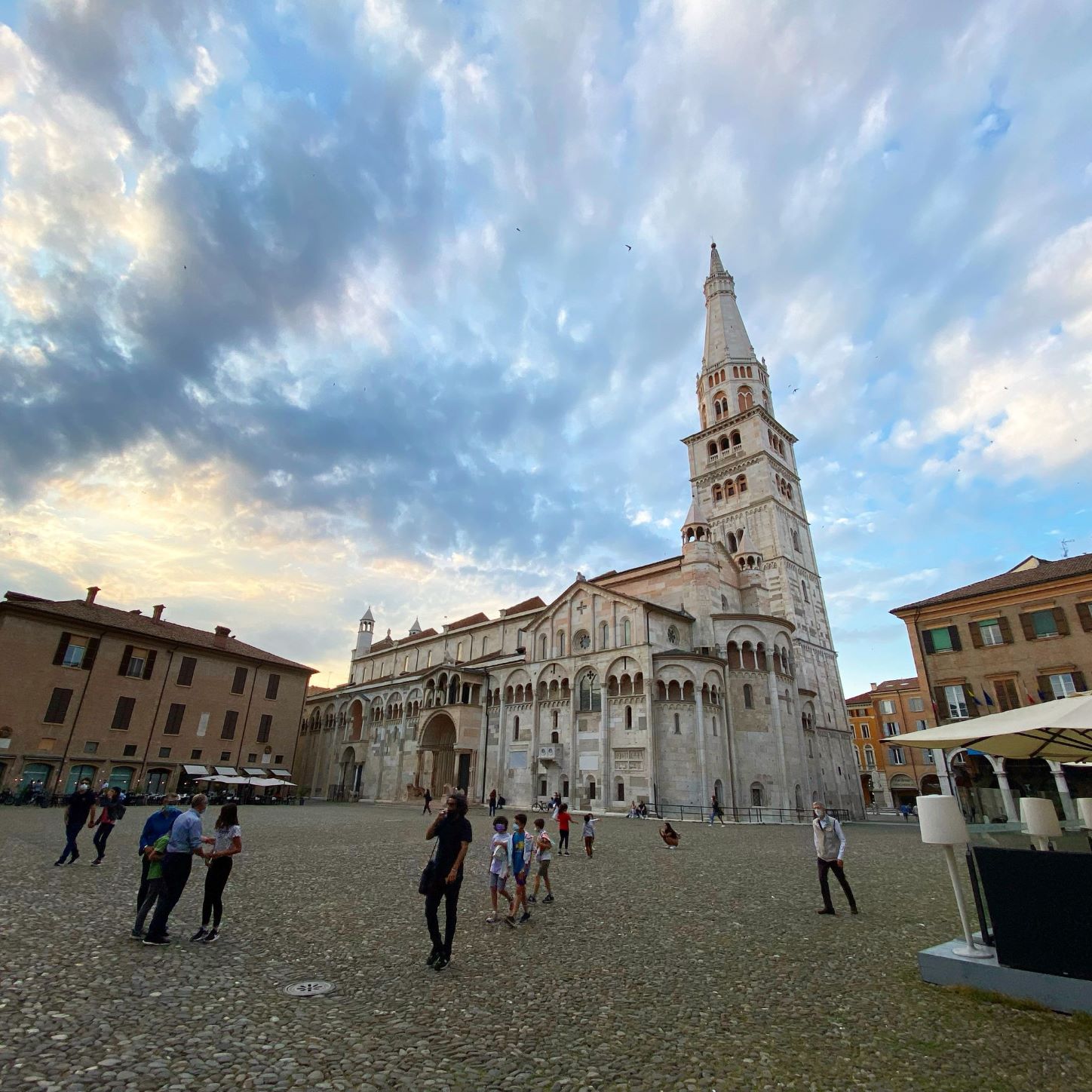 2 . Duomo di Modena giorno 1 patenza ciaobici MOD2