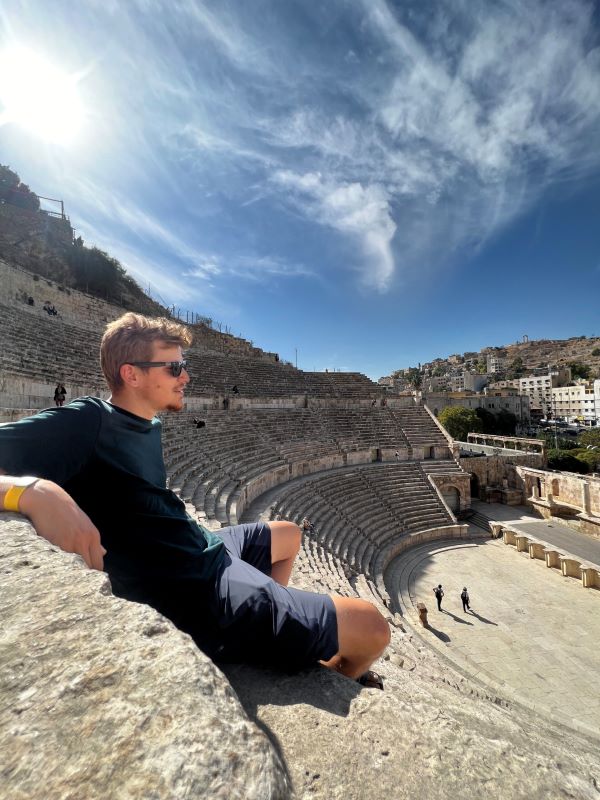 ciaobici 1 Amphitheater in Amman 3 scaled