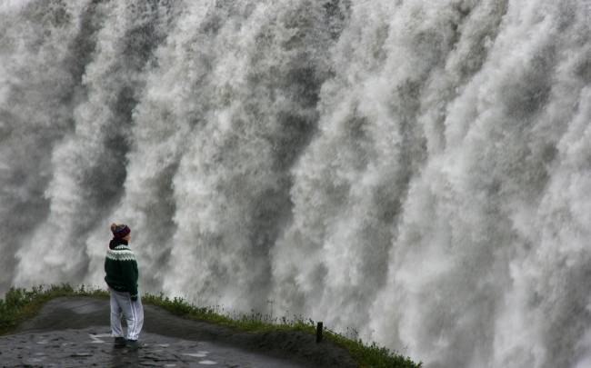 travel nerd Dettifoss waterfall