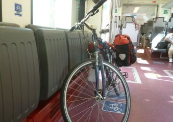 Viaggiare in treno in Germania. Novità 2023. Anche con biciclette a soli 49 Euro al mese