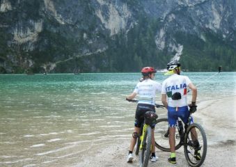 In Trentino si contano 410 km di piste ciclabili, 8 bike park e 500 itinerari per Mountain Bike.