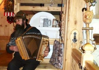 Michel Onfray e la Coscienza Turistica. Il Viaggio come Risveglio dei Sensi