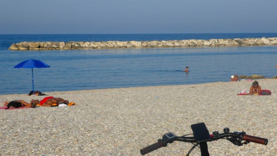 Cicloturismo nelle Marche. Itinerario della bellezza, del silenzio, della fede